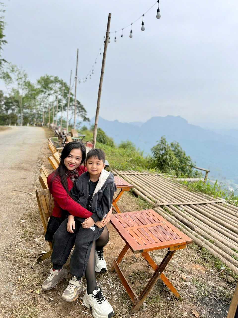 Mẫu nhí Minh Tuấn ghi dấu ấn với vai Khánh trong phim Tết Lặng