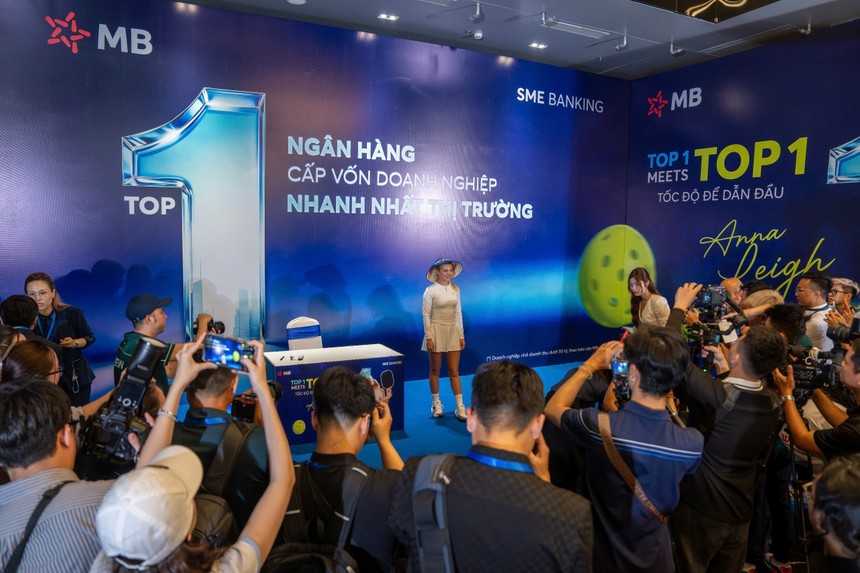 Tay vợt số 1 thế giới Anna Leigh Waters đến MB: Tốc độ trở thành “biến số” cạnh tranh của doanh nghiệp