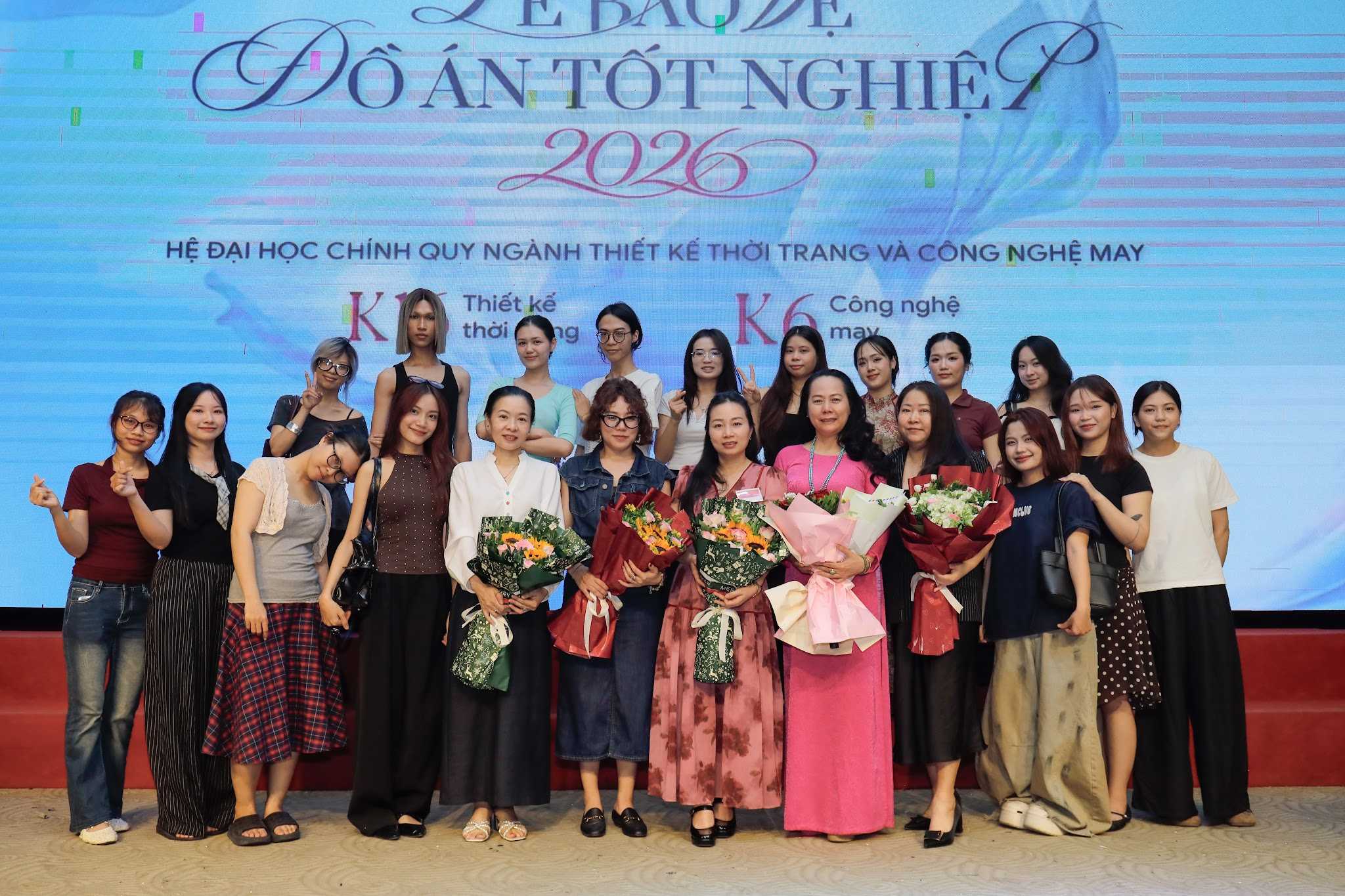 NHỮNG ĐỒ ÁN TIÊU BIỂU TẠO DẤU ẤN TRONG NGÀY CUỐI LỄ BẢO VỆ ĐỒ ÁN TỐT NGHIỆP 2026